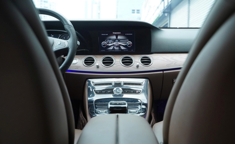 Mercedes Benz E class E200 2016 Mới Chạy 3v km