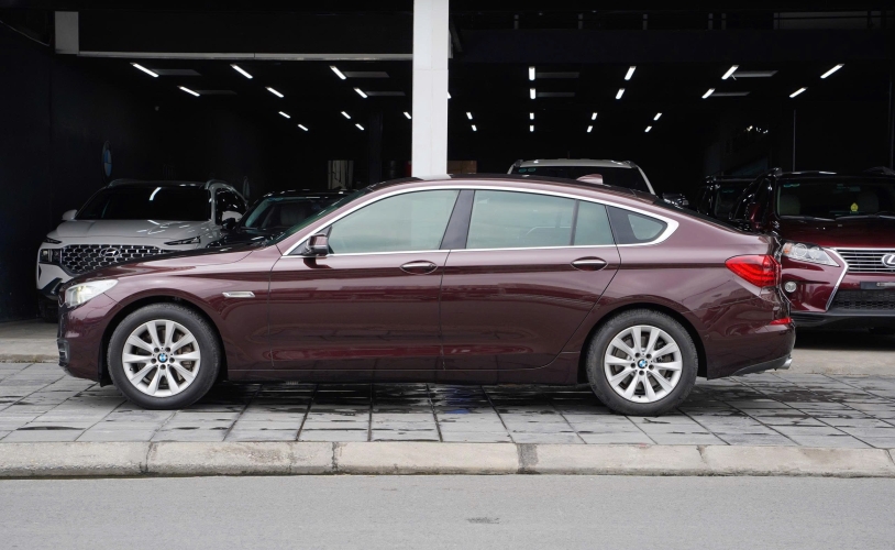 BMW 5 Series 528i GT 2015!