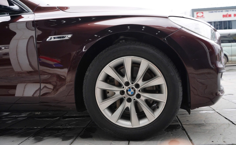 BMW 5 Series 528i GT 2015!