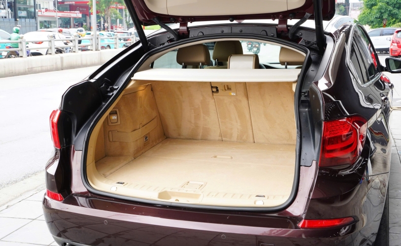 BMW 5 Series 528i GT 2015!
