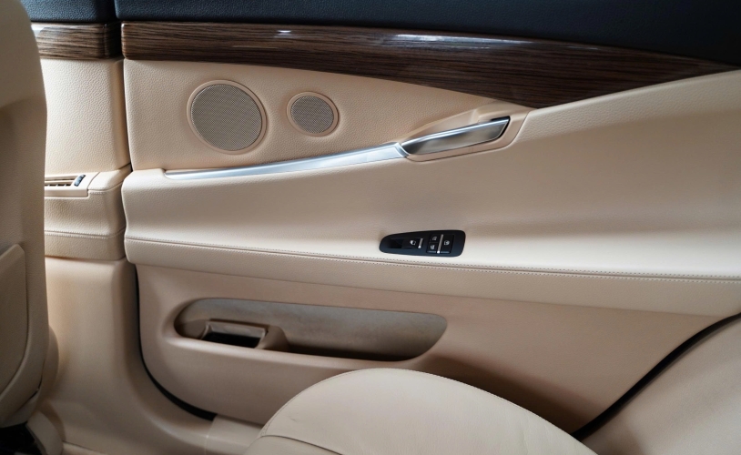 BMW 5 Series 528i GT 2015!