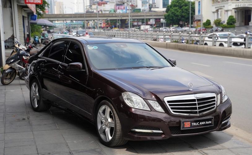 Mercedes Benz E class E300 2012!