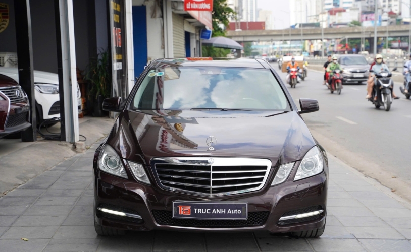 Mercedes Benz E class E300 2012!